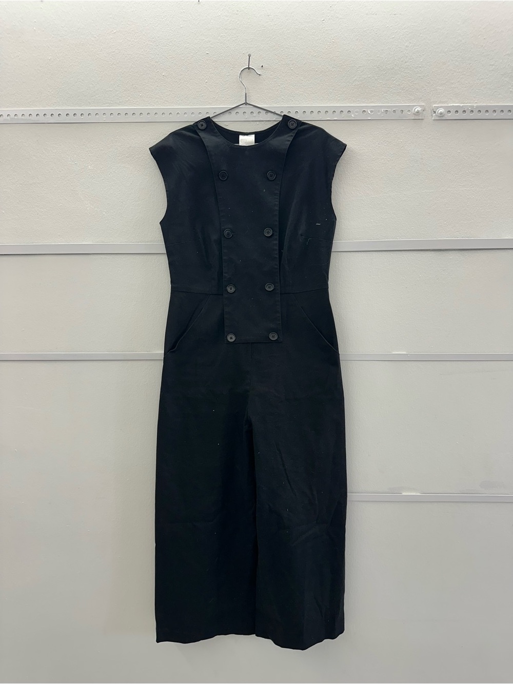 Bauu Shop Button Down Jumper